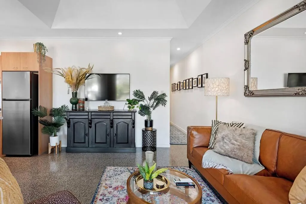 The Summer Home! 2Bed/2Bath/1Car/Balcony ~ Bulimba Brisbane Appartamento